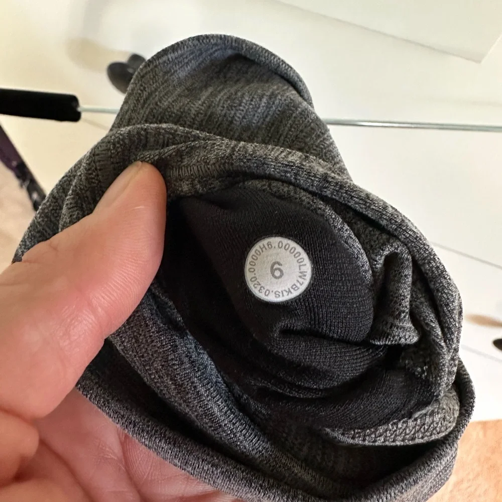 Lululemon Align 10” Biker Short - Picture 3 of 4